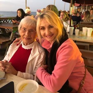 Meet your Posher, Pamela